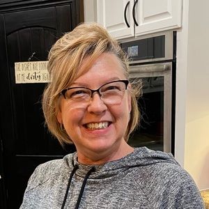 Meet your Posher, Linda